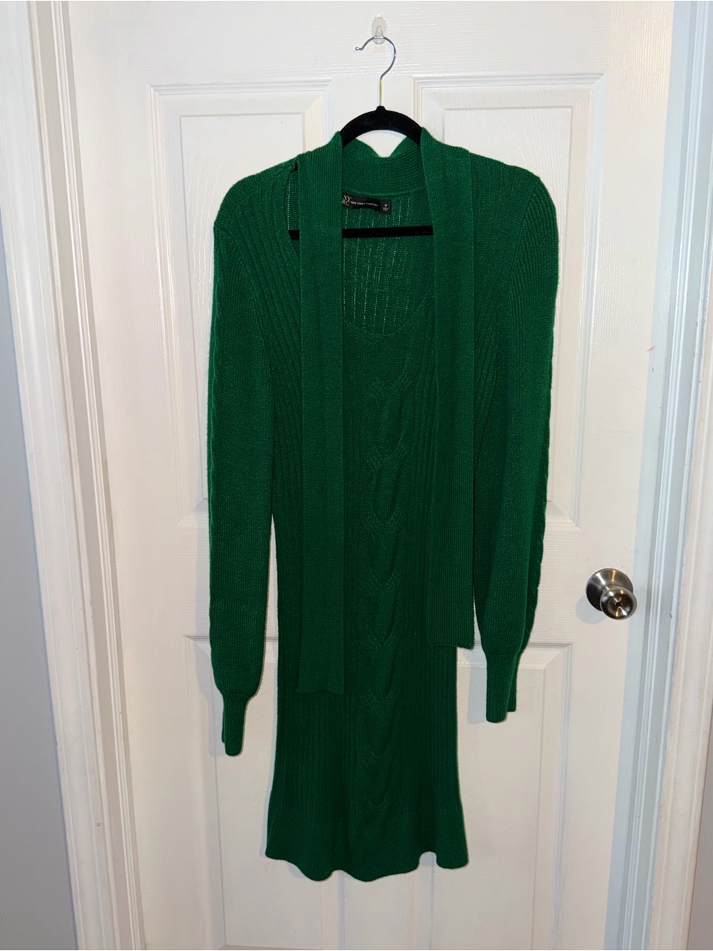 New York & Company Emerald Green V-Neck Cable Knit Sweater Dress with Scarf